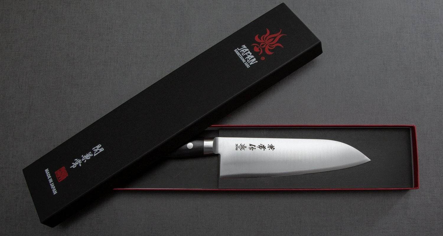 Seki Kanetsune knife in box