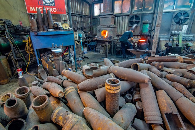 Taiwan knife factory